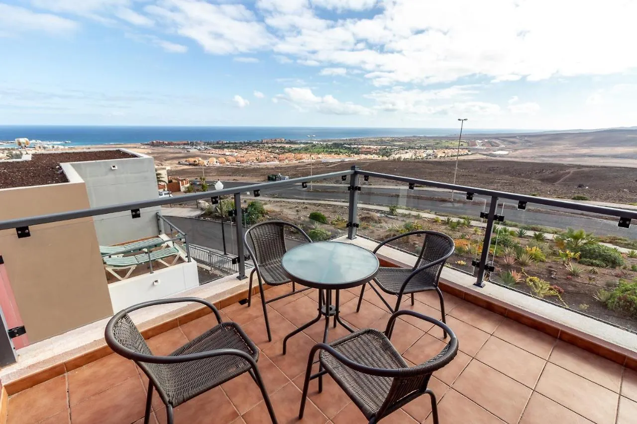 Flatguest Caleta De Fuste + Beach + Pool + Wifi Apartment 0*,  Spain