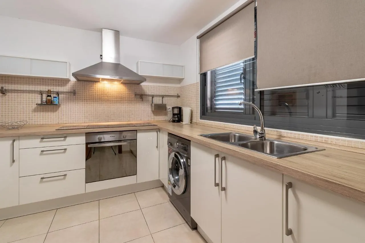 Flatguest Caleta De Fuste + Beach + Pool + Wifi Apartment