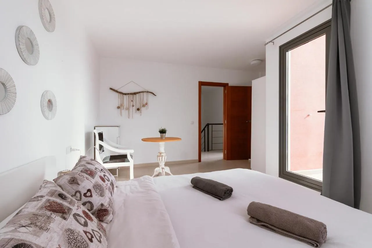 Flatguest Caleta De Fuste + Beach + Pool + Wifi Apartment