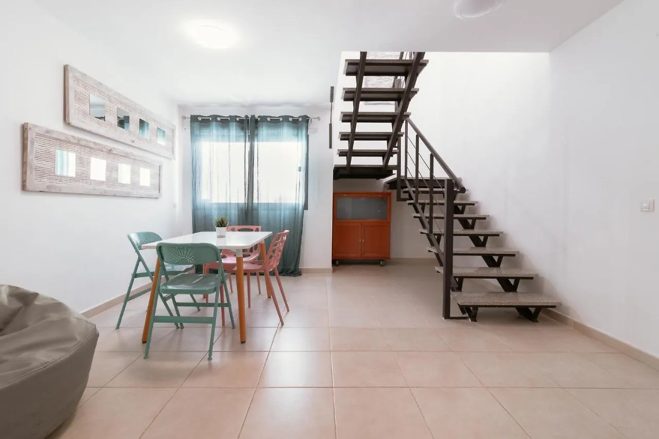 Flatguest Caleta De Fuste + Beach + Pool + Wifi Apartment Spain